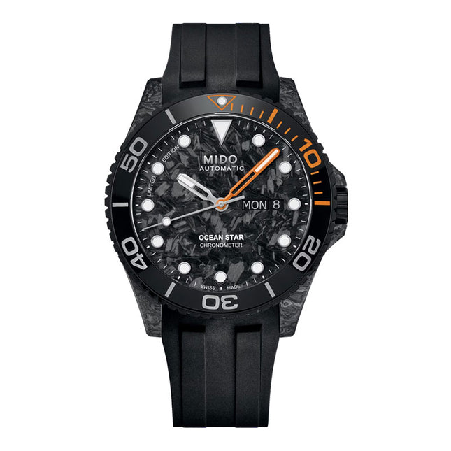 MIDO Ocean Star M042.431.77.081.00 200C Carbon COSC Rubber Strap + Extra Strap Limited Edition