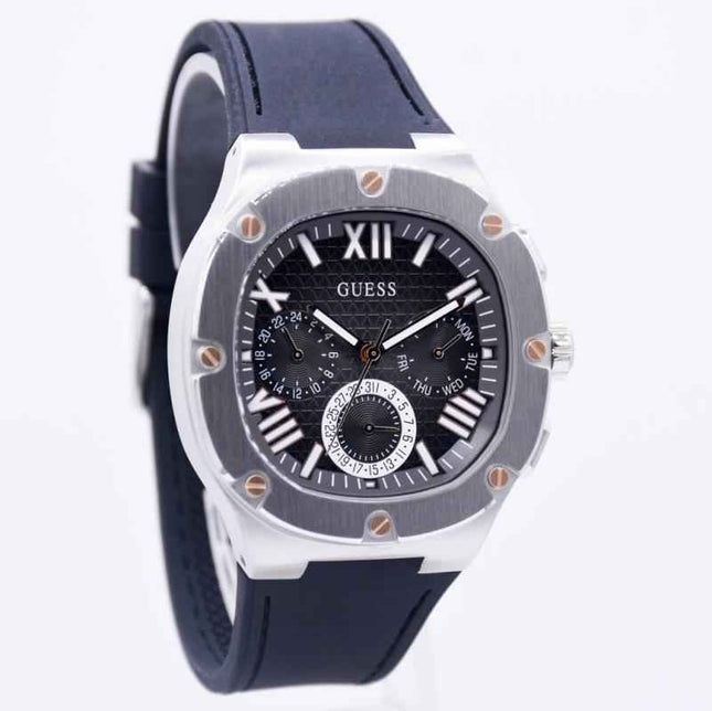 Guess GW0571G1