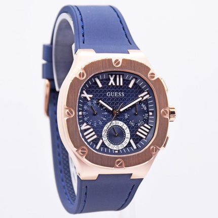 Guess GW0571G2