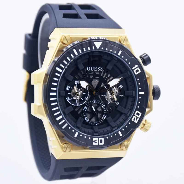 Guess GW0325G1