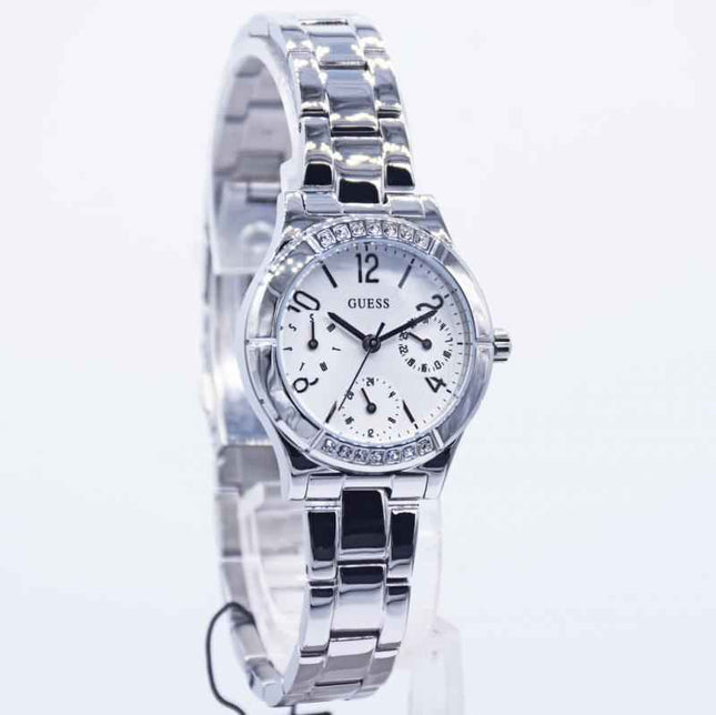 Guess GW0413L1