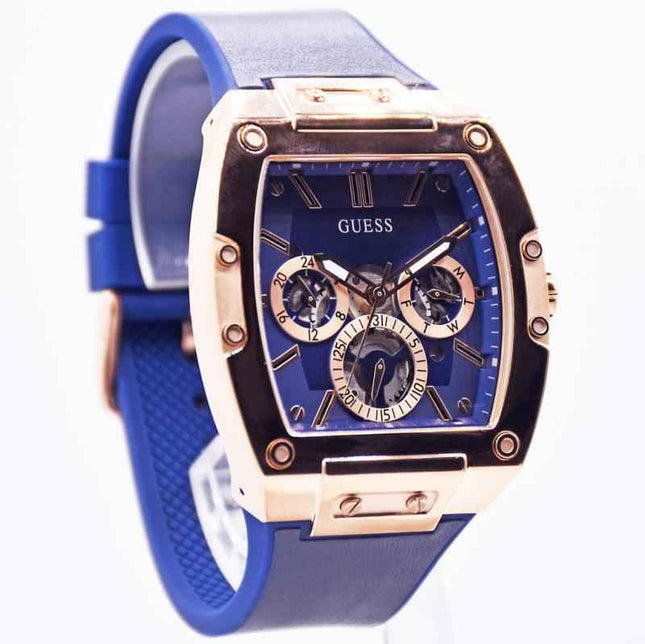 Guess GW0202G4