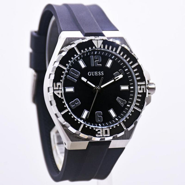Guess GW0906G1