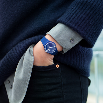 SWATCH GN726 OVER BLUE