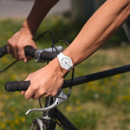 SWATCH SO28W400 GENT IN THE BLOCK