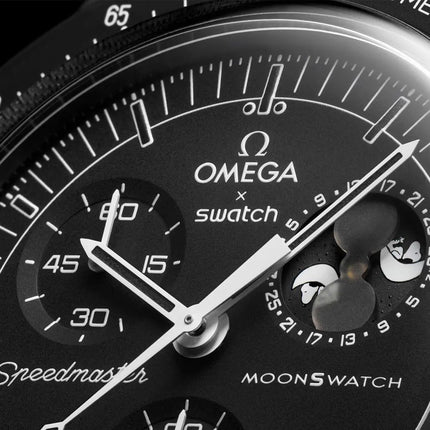Swatch X Omega Bioceramic Moonswatch SO33B700 Quartz Mission to the Moonphase Black Snoopy