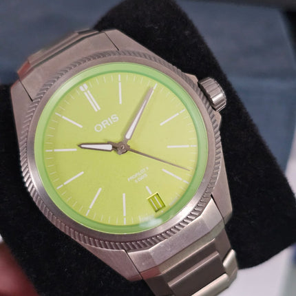 Preloved - Oris Pro Pilot X Kermit Edition 01-400-7778-7157-SET Automatic Green Dial Titanium Strap