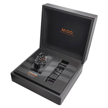 MIDO Ocean Star M042.431.77.081.00 200C Carbon COSC Rubber Strap + Extra Strap Limited Edition