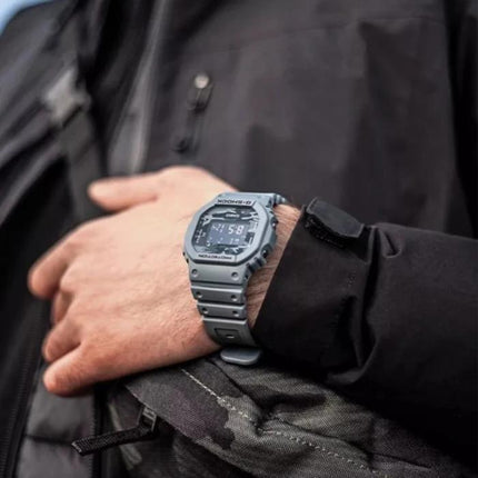 Casio G-SHOCK DW-5600CA-2DR