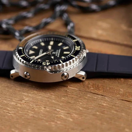 Seiko Prospex SRPF81K1 Tuna Divers 200M Automatic Blue Dial Dark Blue Rubber Strap Safari Edition