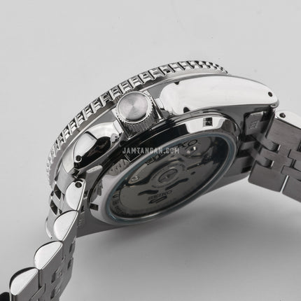 Seiko 5 Sports SSK033K1 SKX Series Automatic GMT Silver Dial Stainless Steel Strap