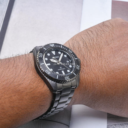 Seiko Prospex SNE599P1 Sea Solar Diver Black Dial Black Stainless Steel Strap