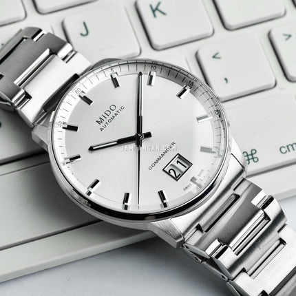 MIDO Commander II M021.626.11.031.00 Big Date Automatic Silver Dial Stainless Steel Strap