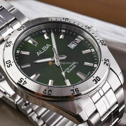 Alba Active AS9V43X1 Men Green Dial Stainless Steel Strap