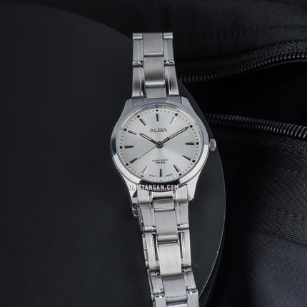 Alba Prestige ARX035X1 Ladies Silver Dial Stainless Steel Strap