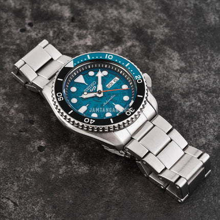 Seiko 5 Sports SRPJ45K1 Time Sonar SKX Sports Style Blue Dial Stainless Steel Strap