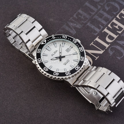 Alba Active AS9S89X1 Men Silver White Dial Stainless Steel Strap
