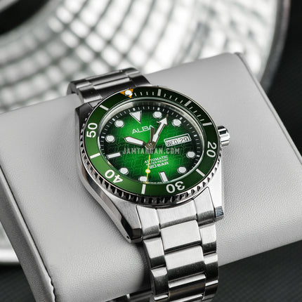 Alba Mechanical AL4437X1 Automatic Men Green Black Gradation Patterned Dial Stainless Steel Strap