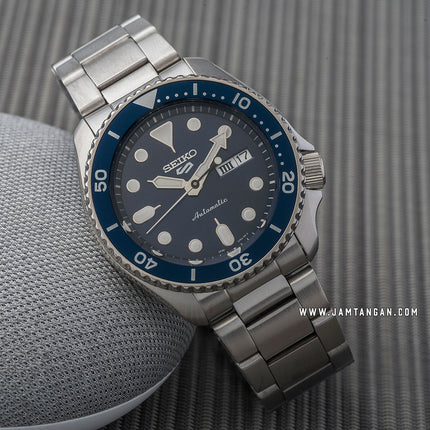 Seiko 5 Sports SRPD51K1 5KX SKX Sports Style Automatic Blue Dial Stainless Steel Strap
