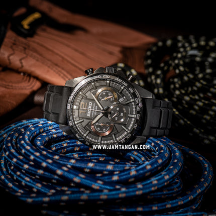 Seiko Chronograph SSB349P1 Neo Sport Black Dial Black Rubber Strap