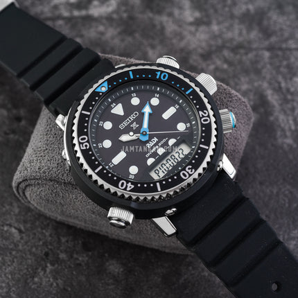 Seiko Prospex SNJ035P1 PADI Arnie Solar Divers 200M Digital Analog Dial Black Silicone Strap