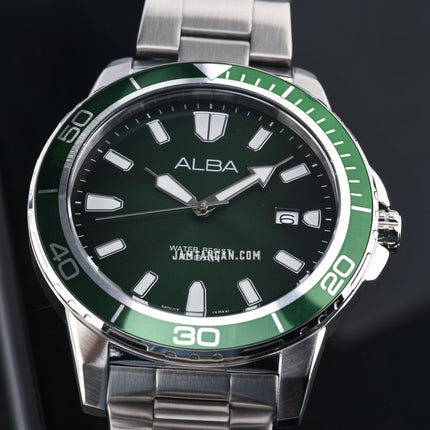 Alba AS9U09X1 Men Green Dial Stainless Steel Strap