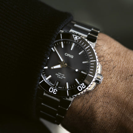 Oris Aquis 01-400-7769-4154-07-8-22-09PEB Date Automatic Black Dial Stainless Steel Strap