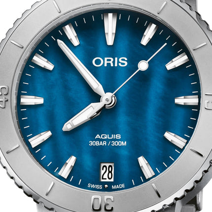 Oris Aquis 01-733-7770-4155-07-8-18-05P Date Ladies Blue Mother Of Pearl Dial Stainless Steel Strap