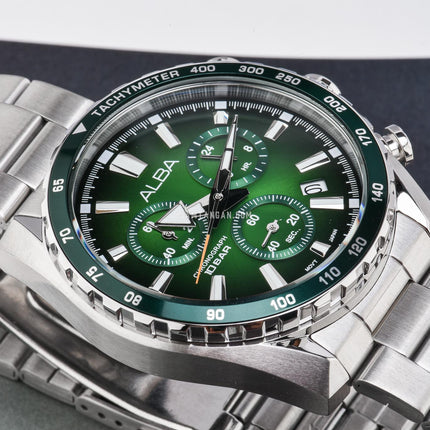 Alba Signa AX7007X1 Men Chronograph Green Dial Stainless Steel Strap