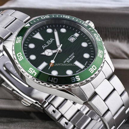 Alba Active AS9V59X1 Men Green Dial Stainless Steel Strap
