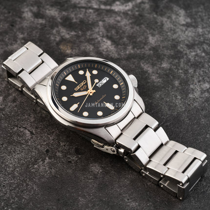 Seiko 5 Sports SRPE57K1 SKX Sports Style Automatic Black Dial Stainless Steel Strap