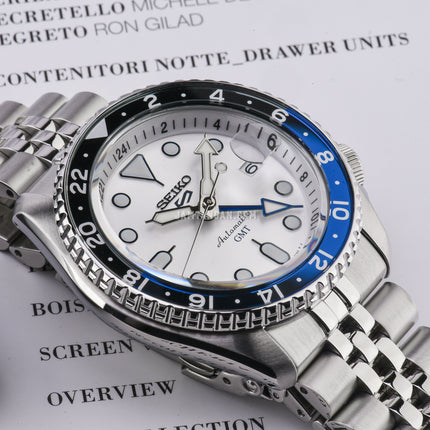 Seiko 5 Sports SSK033K1 SKX Series Automatic GMT Silver Dial Stainless Steel Strap