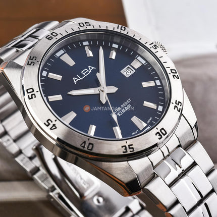 Alba Active AS9V45X1 Men Blue Dial Stainless Steel Strap