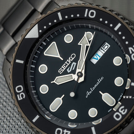 Seiko 5 Sports SRPD65K1 5KX SKX Sports Style Automatic Black Dial Gunmetal Stainless Steel Strap