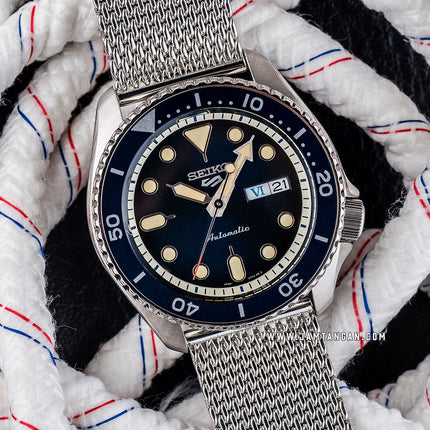 Seiko 5 Sports SRPD71K1 SKX Sports Style Automatic Blue Dial Silver Mesh Strap