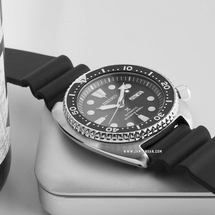 Seiko Prospex SRPE93K1 Turtle Automatic Divers 200M Black Dial Black Rubber Strap
