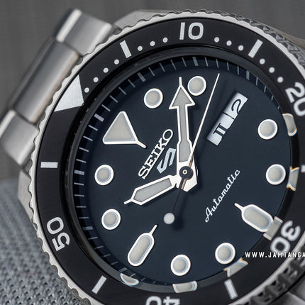 Seiko 5 Sports SRPD55K1 SKX Sports Style Automatic Black Dial Stainless Steel Strap