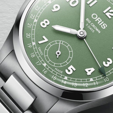 Oris Big Crown 01-403-7799-4067-07-8-20-06 Pointer Date Calibre 403 Green Dial Stainless Steel Strap