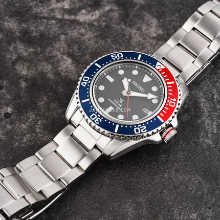 Seiko Prospex SNE591P1 Solar Divers 200M Pepsi Black Dial Stainless Steel Strap