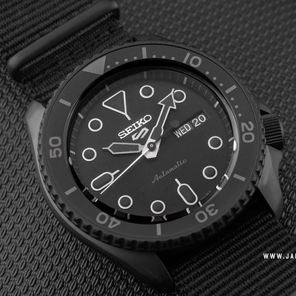 Seiko 5 Sports SRPD79K1 5KX SKX Sports Style Automatic Black Dial Black Nylon Strap