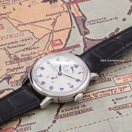 Orient Star Heritage RE-AW0004S Gothic Power Reserve Small Man Silver Dial Black Leather Strap