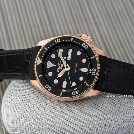 Seiko 5 Sports SRPD76K1 SKX Sports Style Automatic Black Dial Black Rubber Strap