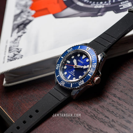 Seiko Prospex SNE593P1 Solar Divers 200M Blue Dial Black Silicone Strap