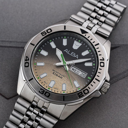 Alba Active Gravity AV3585X1 Men Gradient Dial Stainless Steel Strap