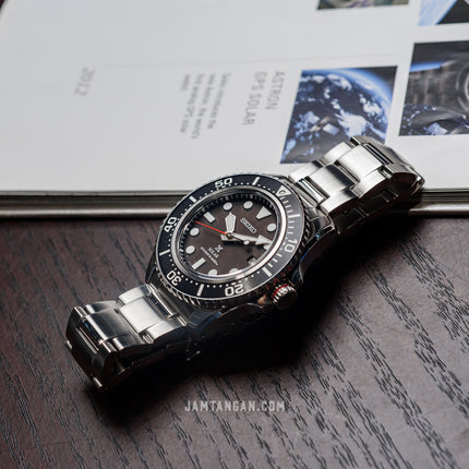 Seiko Prospex SNE589P1 Solar Divers 200M Black Dial Stainless Steel Strap