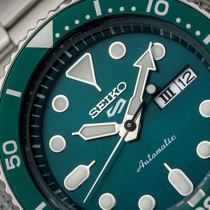 Seiko 5 Sports SRPD61K1 5KX SKX Sports Style Automatic Green Dial Stainless Steel Strap