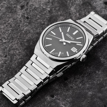 Seiko Classic SUR557P1 Men Black Dial Stainless Steel Strap