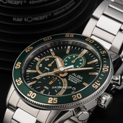 Alba Active AM3889X1 Chronograph Men Green Dial Stainless Steel Strap