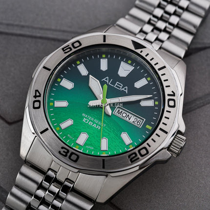 Alba Active Gravity AV3579X1 Men Green Gradient Dial Stainless Steel Strap