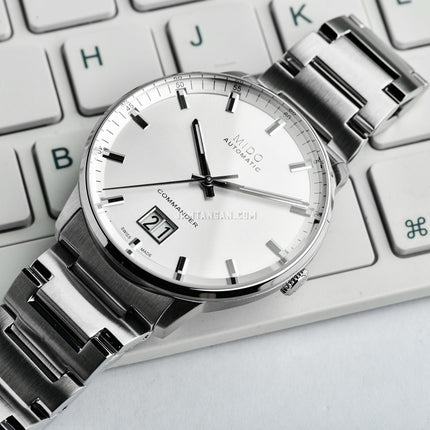 MIDO Commander II M021.626.11.031.00 Big Date Automatic Silver Dial Stainless Steel Strap